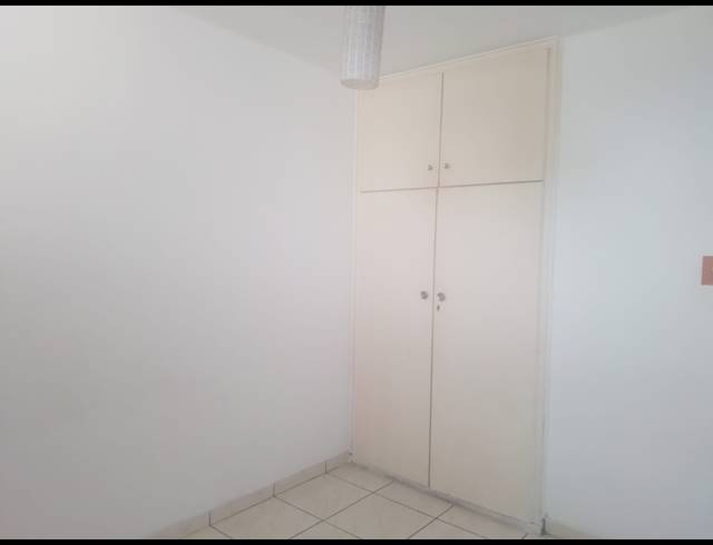 2 BEDROOM FLAT FOR SALE IN GLENWOOD